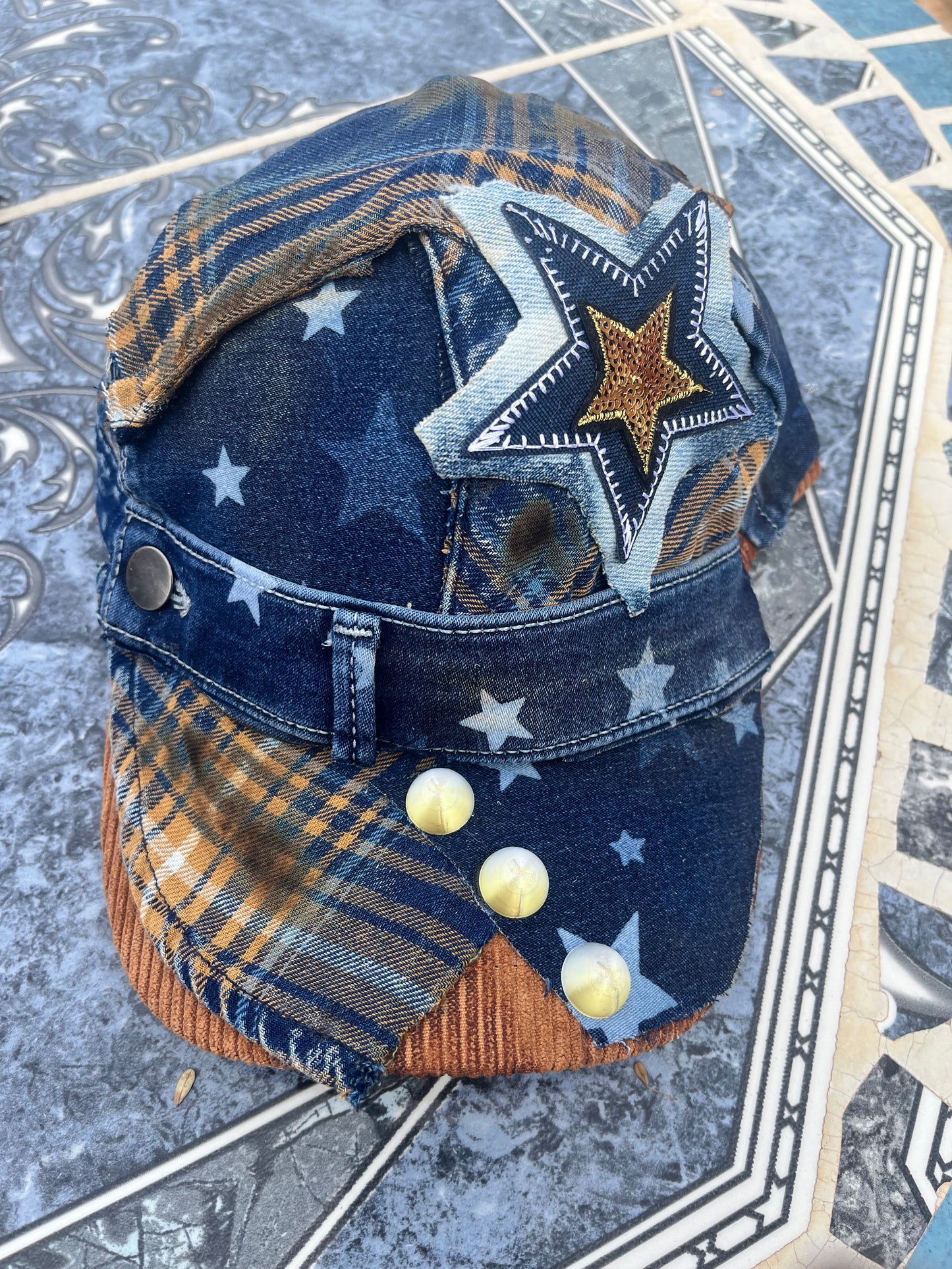 Pre order Star cap